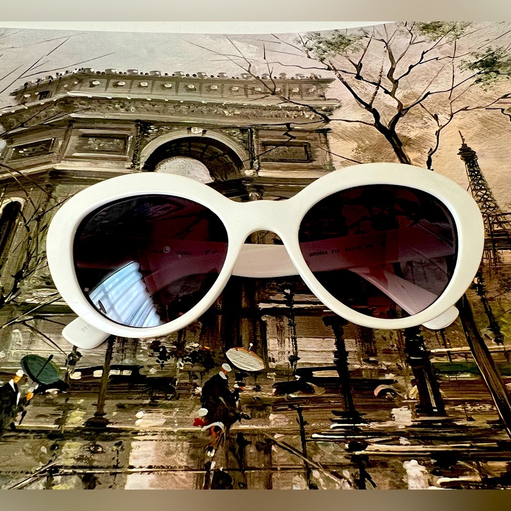 Beautiful 😎 Sunglasses!🕶️